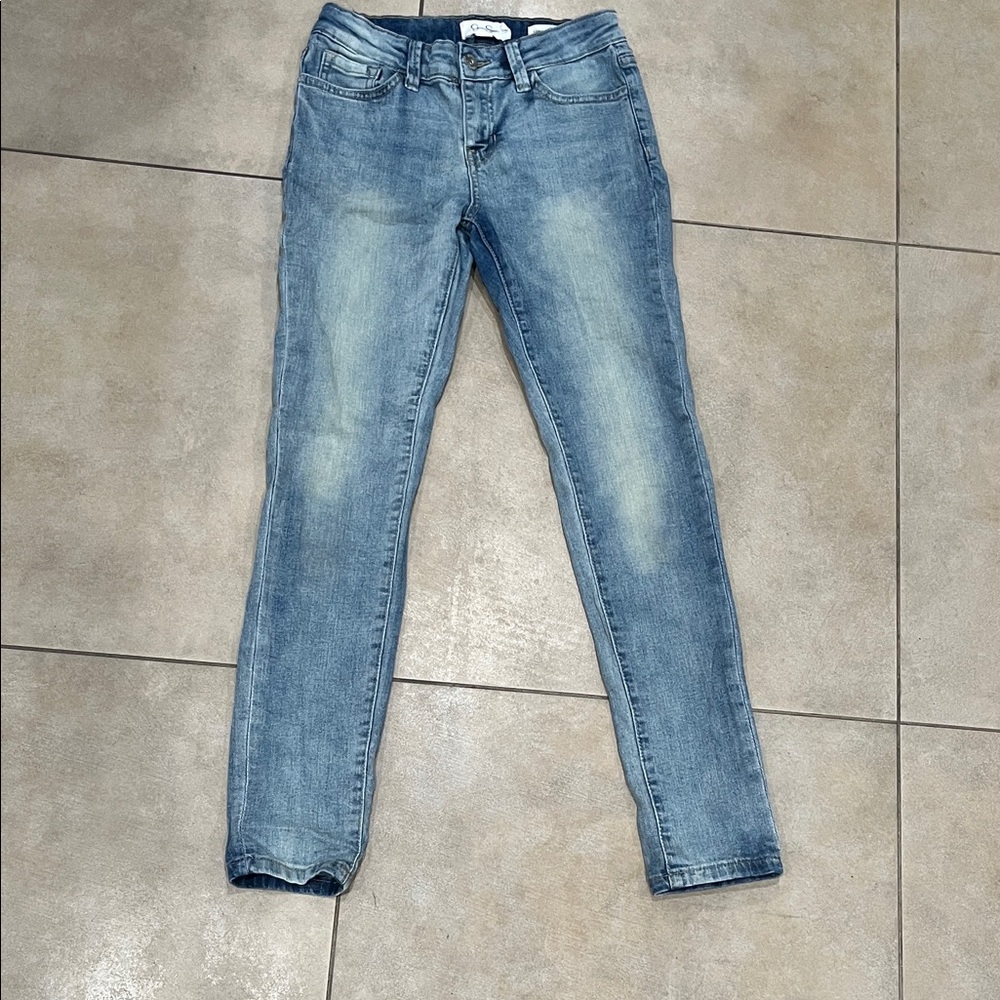 Girls Jessica Simpson Blue skinny Jeans, size 12,
Worn twice